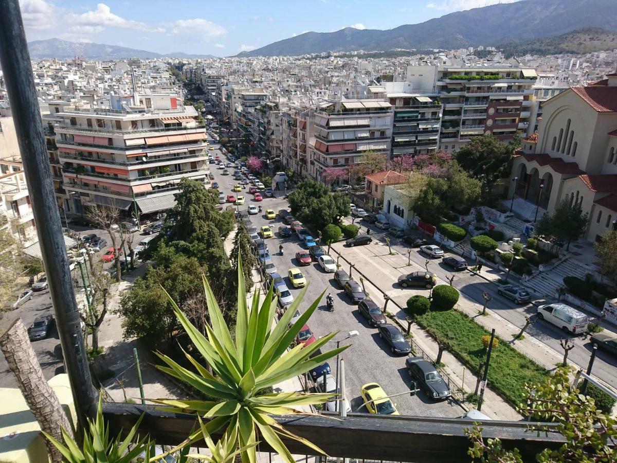 Pangsapuri 90 m² dengan 2 bilik tidur dan 1 bilik mandi peribadi di Pagrati Athens Luaran gambar