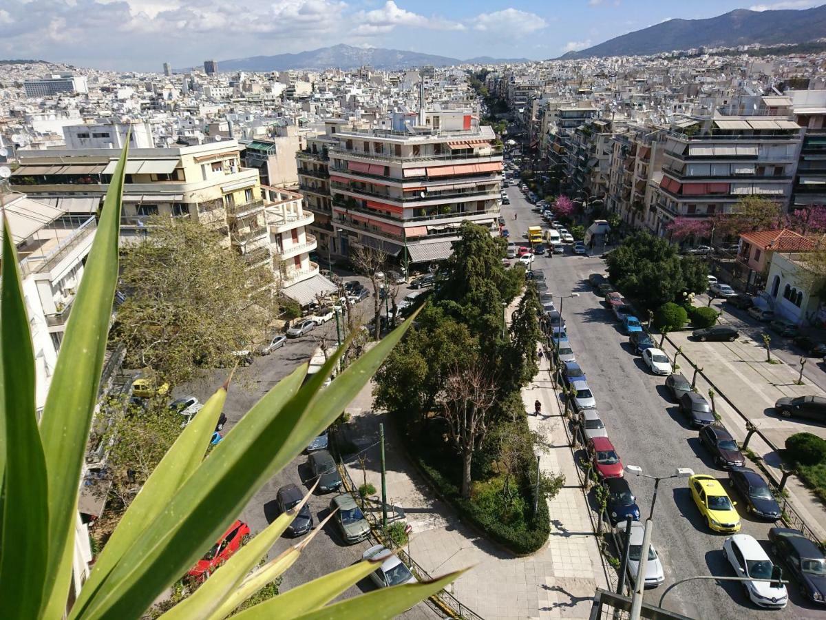 Pangsapuri 90 m² dengan 2 bilik tidur dan 1 bilik mandi peribadi di Pagrati Athens Luaran gambar
