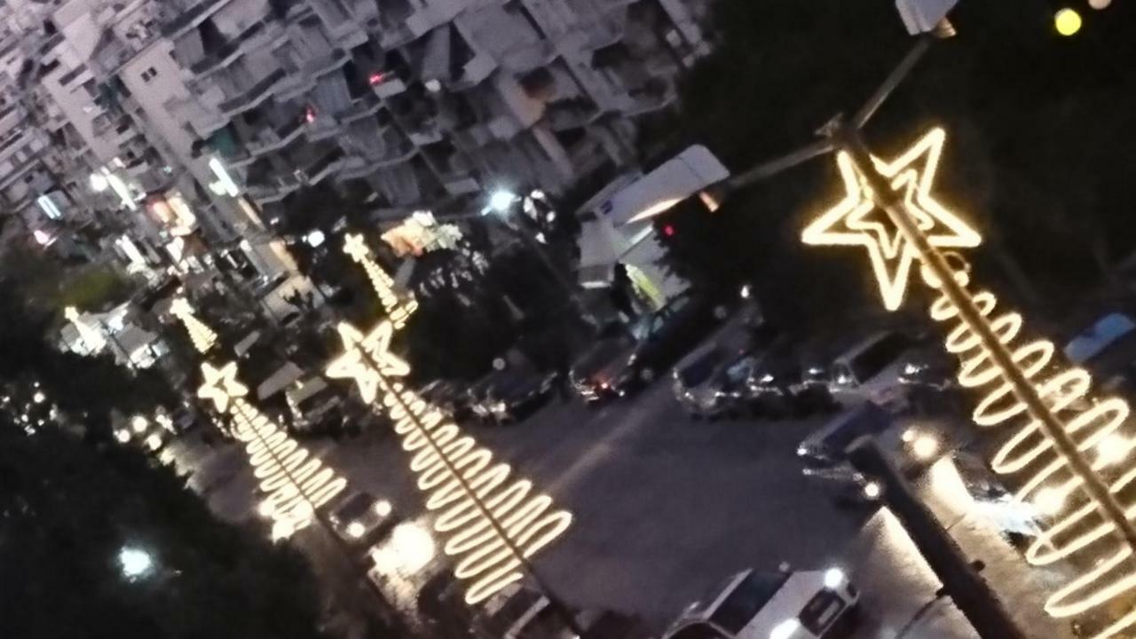 Pangsapuri 90 m² dengan 2 bilik tidur dan 1 bilik mandi peribadi di Pagrati Athens Luaran gambar